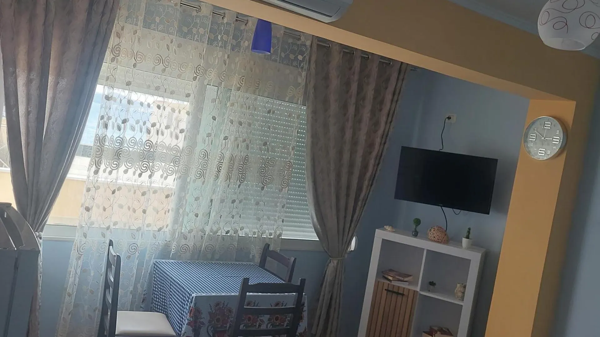 Erjon Bulevard Apartments Sarande